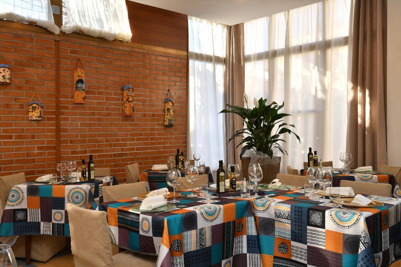 Hotel Butterfly Монтекатини-Терме Экстерьер фото