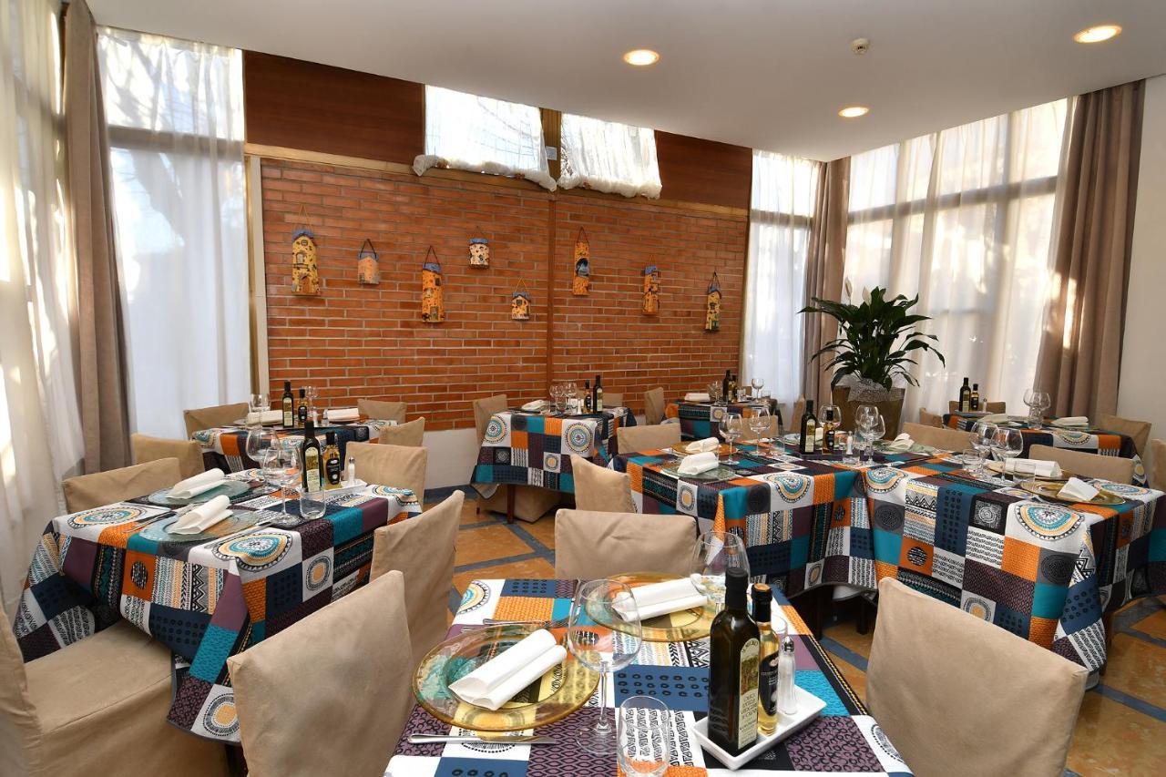 Hotel Butterfly Монтекатини-Терме Экстерьер фото
