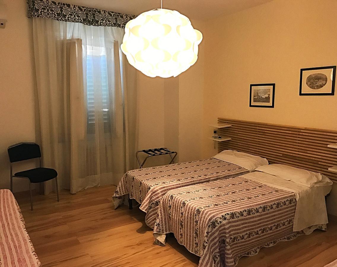 Hotel Butterfly Монтекатини-Терме Экстерьер фото